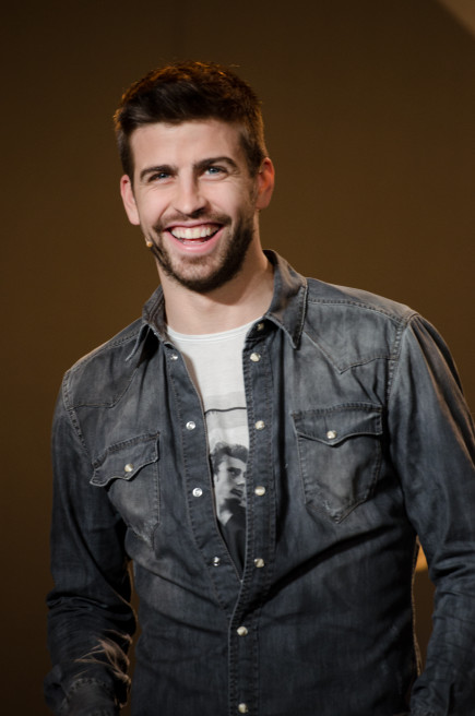 Gerard Piqué deportistas guapos