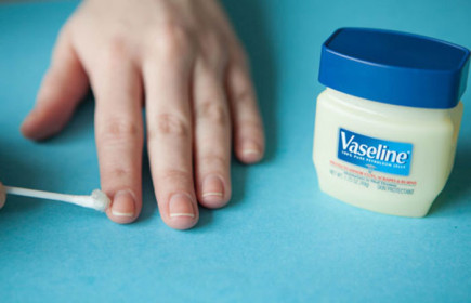 uñas vaselina