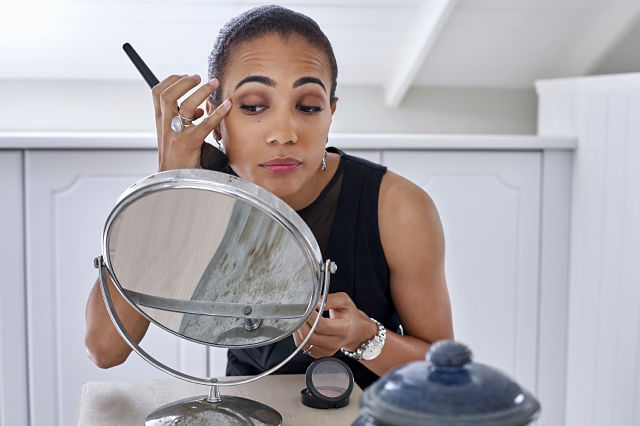 makeup business woman