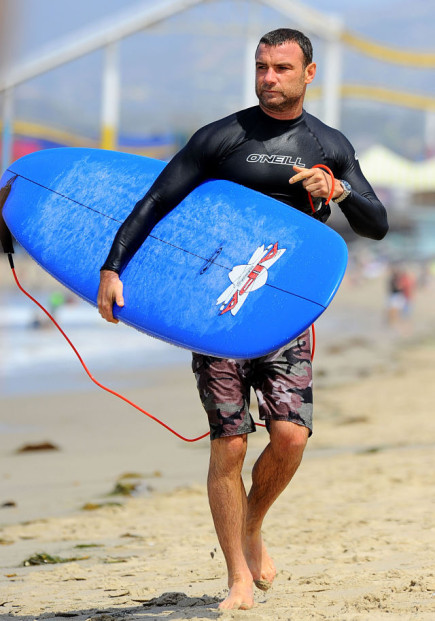Quién nos iba a decir que el actor Liev Schreiber iba estar tan mazado, ¿no?