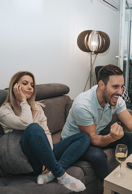 Señales que indican que le estás agobiando EVITA HABLAR DEL FUTURO CONTIGO(Istock)