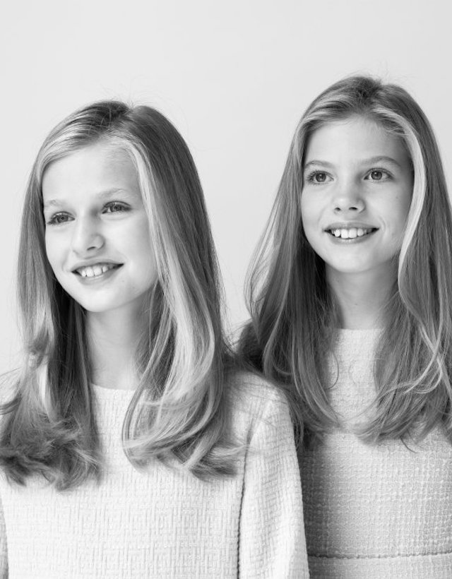 Las infantas Leonor y Sofía (Casa Real).