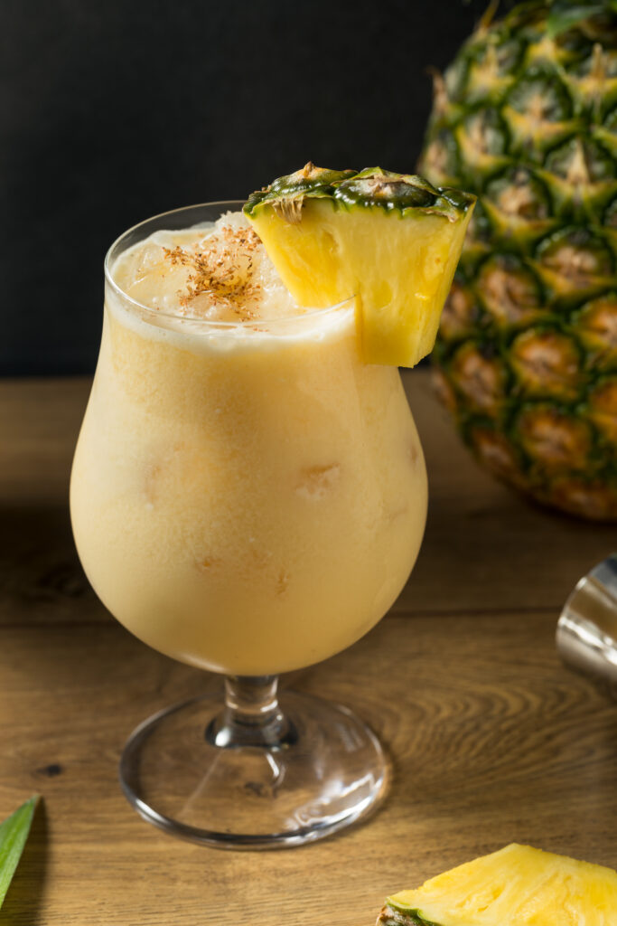 Batido de piña y coco (Envato)