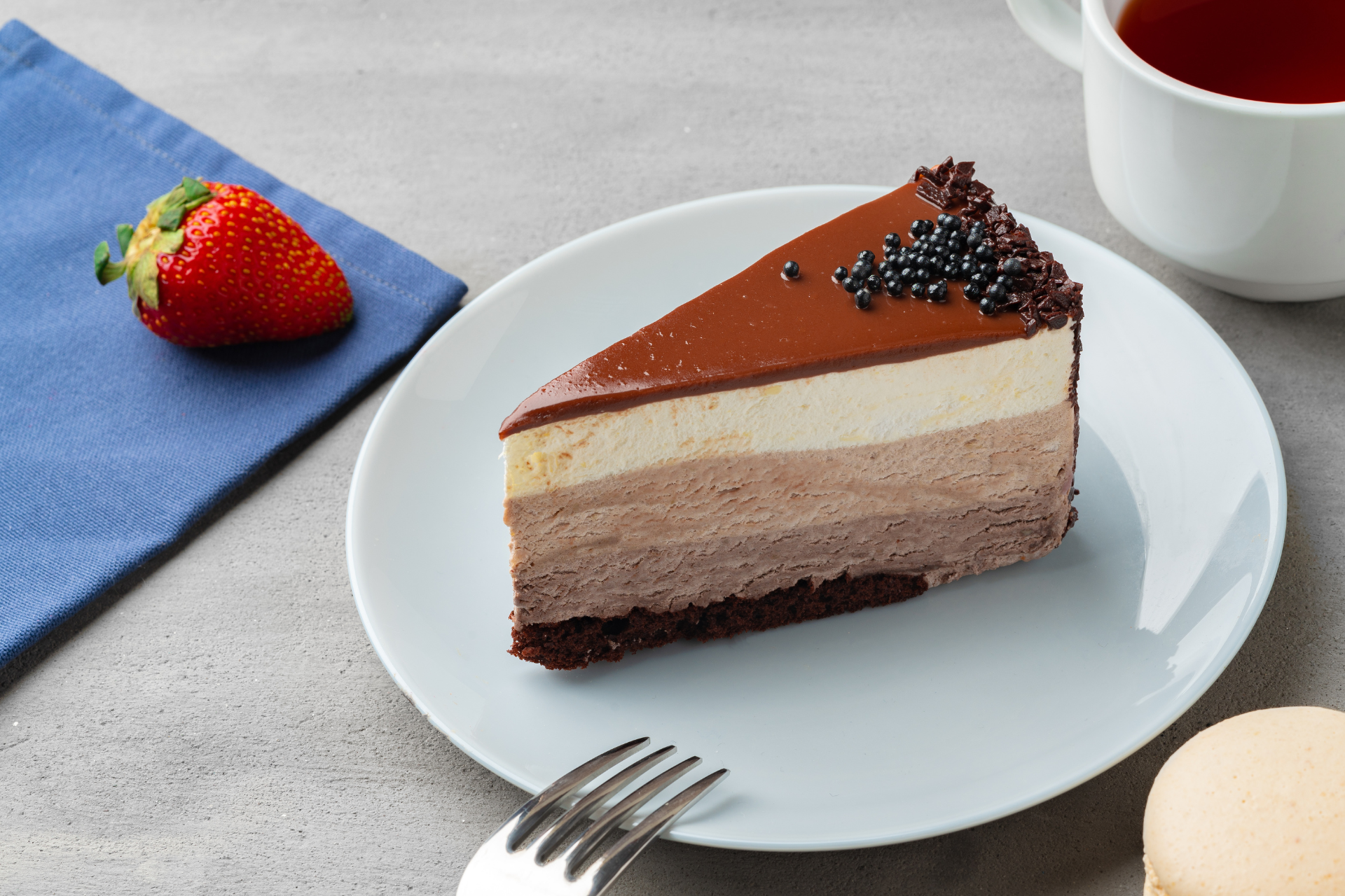 Tarta de tres chocolates: la mejor receta (Envato)