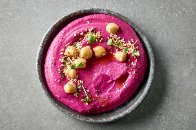 Hummus de remolacha (Envato)