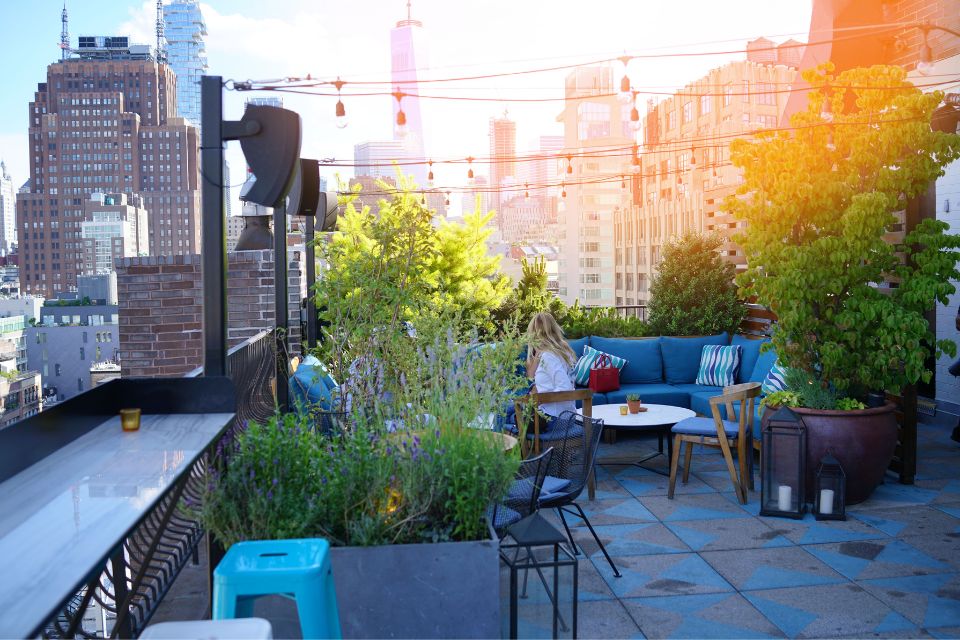 Las 5 mejores terrazas para disfrutar la Madrid Rooftop Week 2023 (Envato)