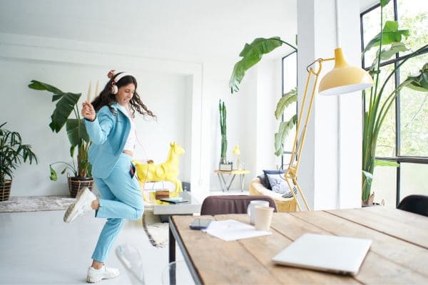 Qué piensas de las personas que tienen más éxito que tú (Envato)