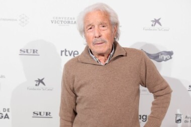 Muere Manolo Zarzo, actor de ‘Compañeros’, ‘Aquí no hay quien viva’ y ‘Manos a la Obra’