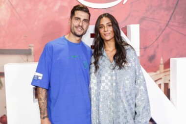 Mario González anuncia la ruptura con Claudia Martínez tras ser vista besándose con otro