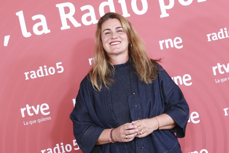 Carlota Corredera, atendida por médicos tras sufrir una alarmante caída en directo (Gtres)