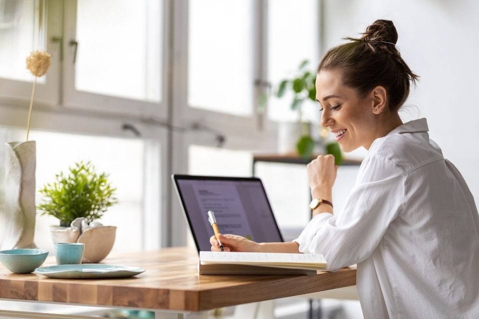 5 artículos indispensables y bonitos para tu oficina en casa