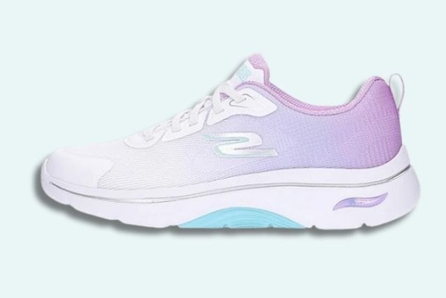 Skechers Go Walk Arch Fit 2.0 (Amazon)